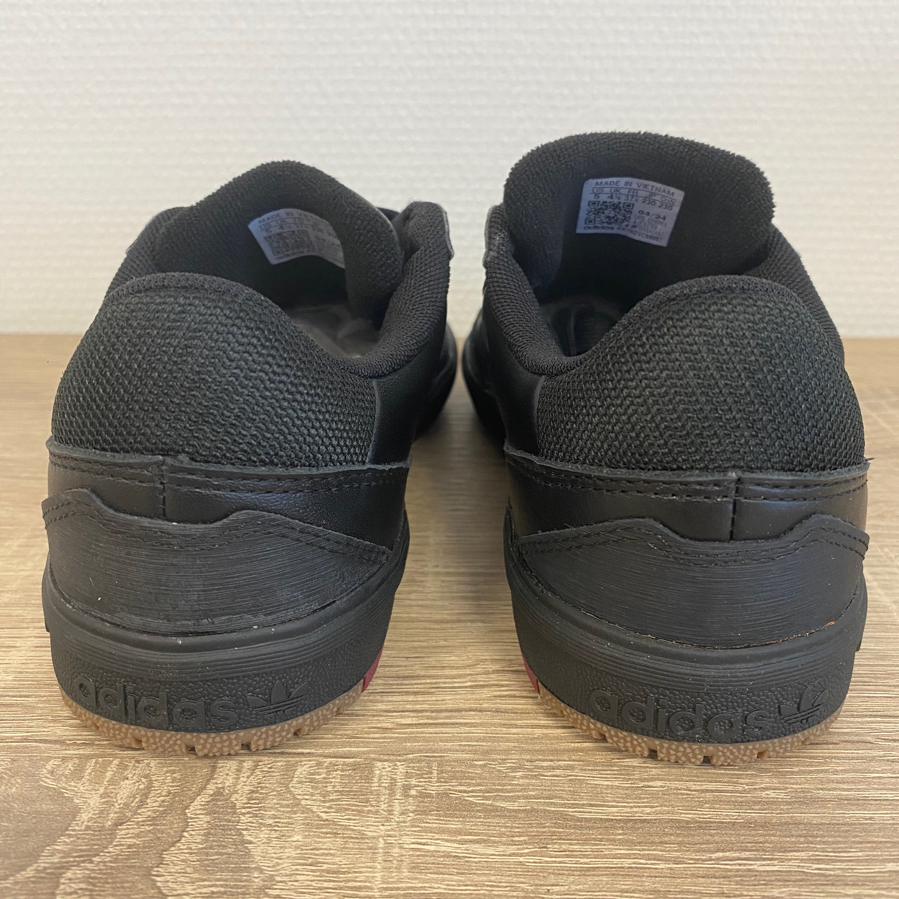 Adidas sneakers tyshawn II - black